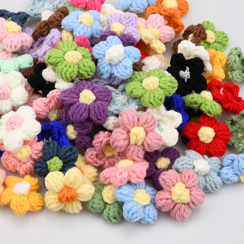 Handmade Crochet Five Petal Fl - Embellish Craft 评论和价格